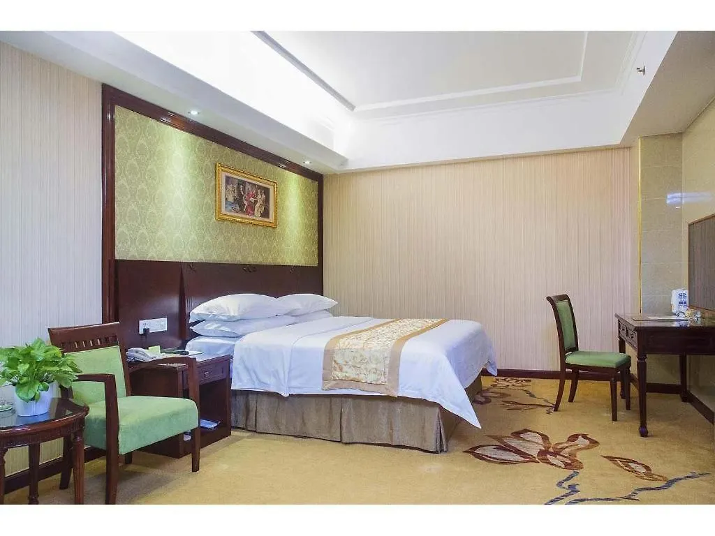 Vienna Hotel Shenzhen International Exhibition Center Fuhai Qiaotou