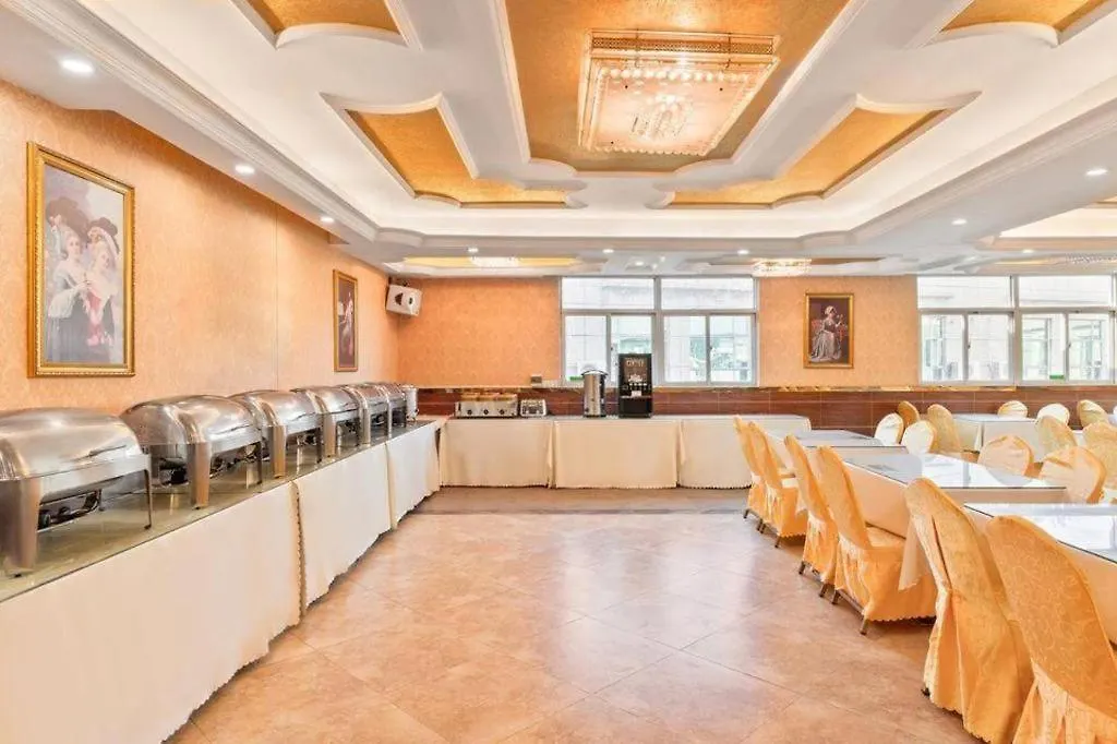 Vienna Hotel Shenzhen International Exhibition Center Fuhai Qiaotou 3*,  China