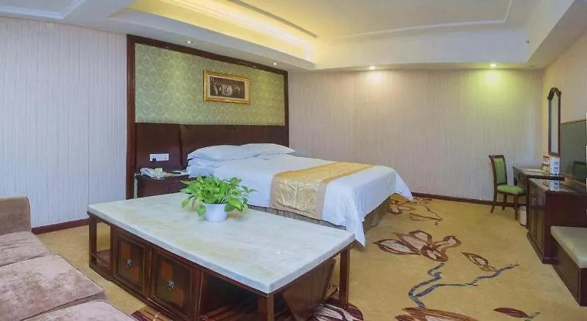 Vienna Hotel Shenzhen International Exhibition Center Fuhai Qiaotou