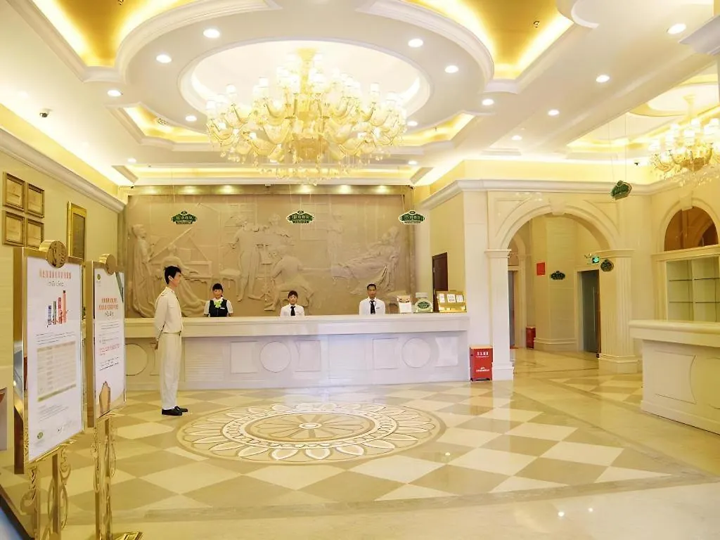 Vienna Hotel Shenzhen International Exhibition Center Fuhai Qiaotou 3*,